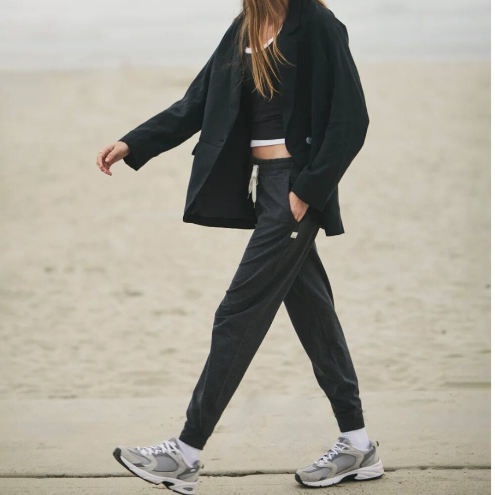 vuori performance jogger